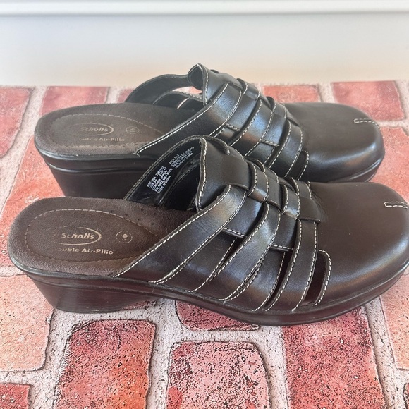 Dr. Scholl's Shoes - Dr Scholls women’s leather clogs size 9.5